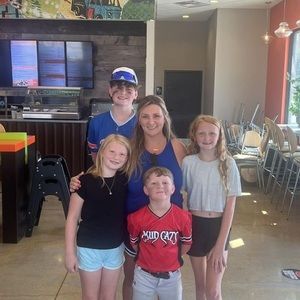 Meet your Posher, Angela